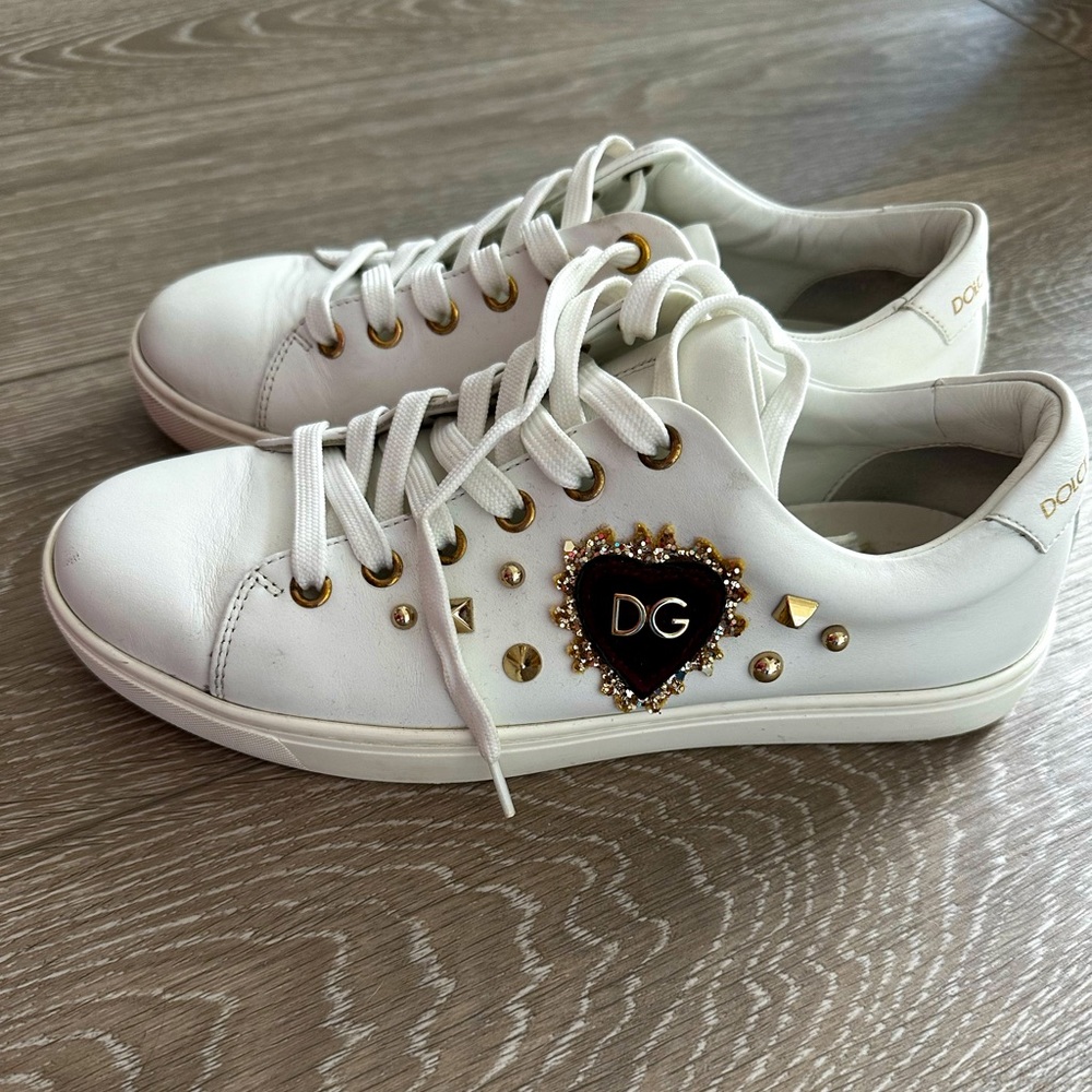 Dolce and Gabbana White Leather Gold and Red Heart Sneakers